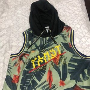 XIOS sleeveless shirt with hoodie